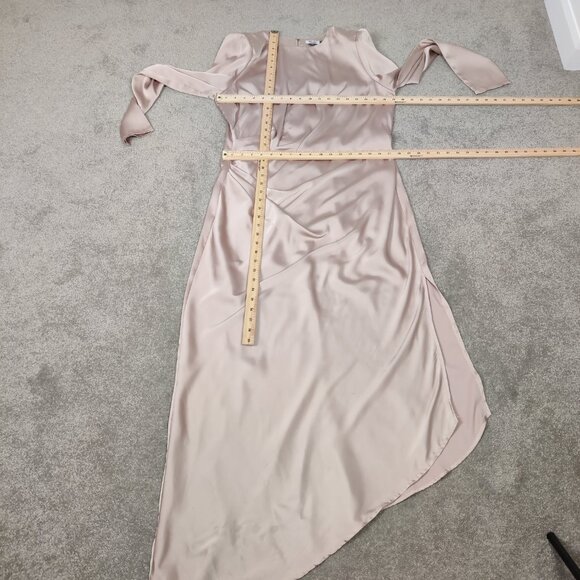 Chi Chi London Women's Dress Size 12 Champagne Crew Neck Elegant Prom Occasion - Picture 6 of 10